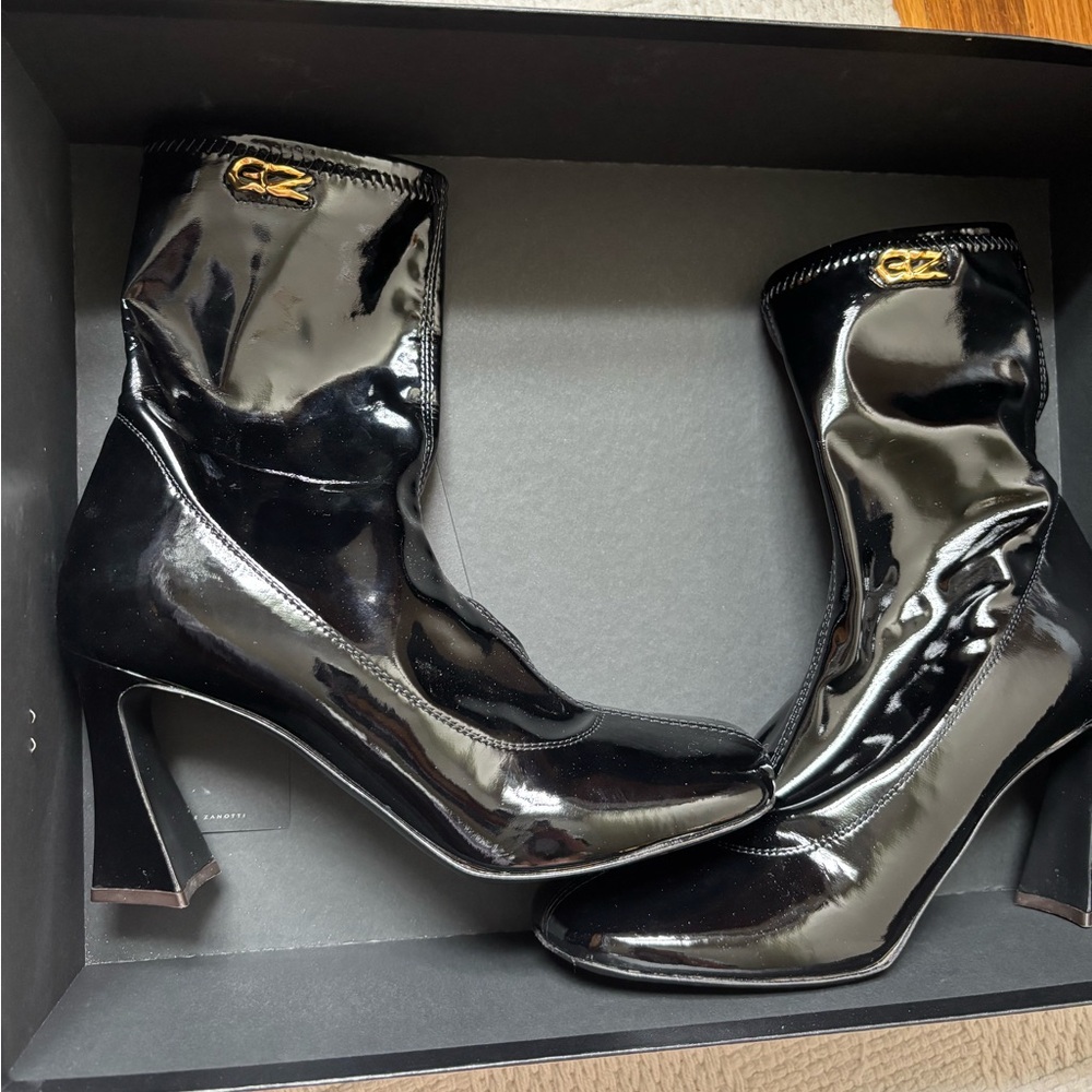 Giuseppe Zanotti Black Patent Heeled Boots